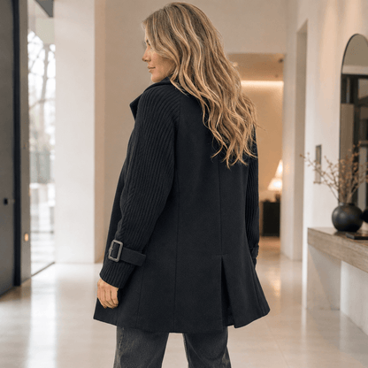 EMIRA™ | Abrigo cruzado de largo medio