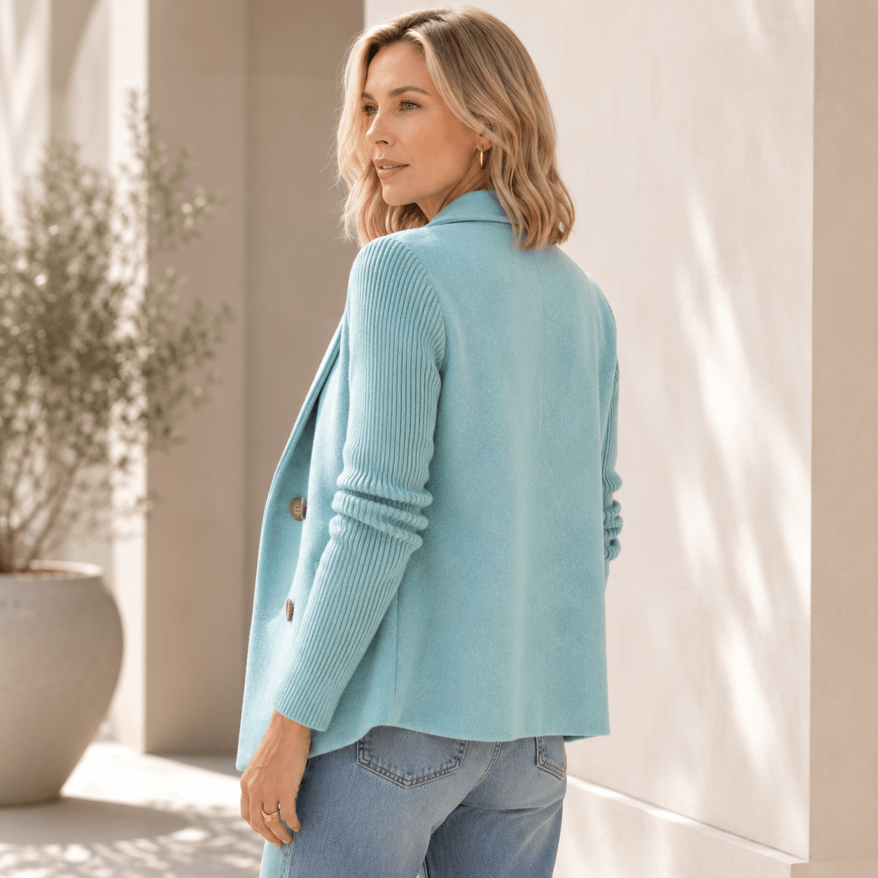 Kittiya - Elegante Blazer De Punto Con Manga Larga